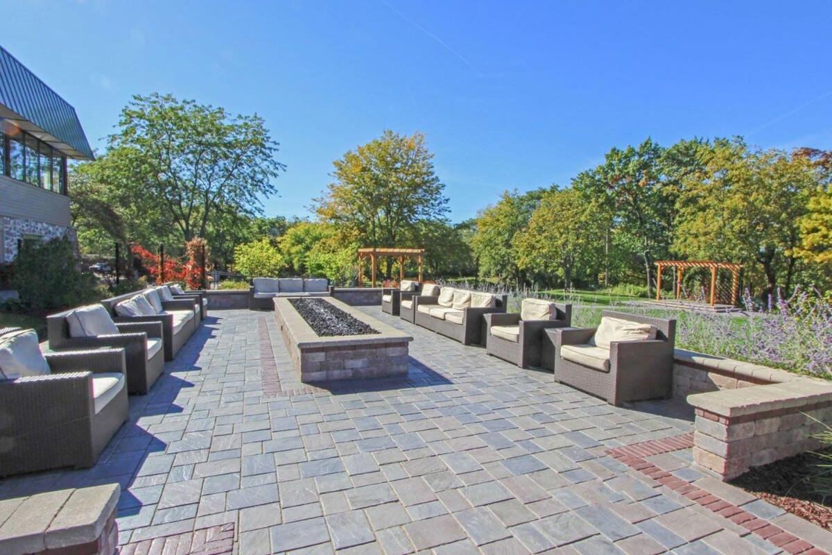 New Lake Como Condo With Lake Views Lake Geneva Exterior photo