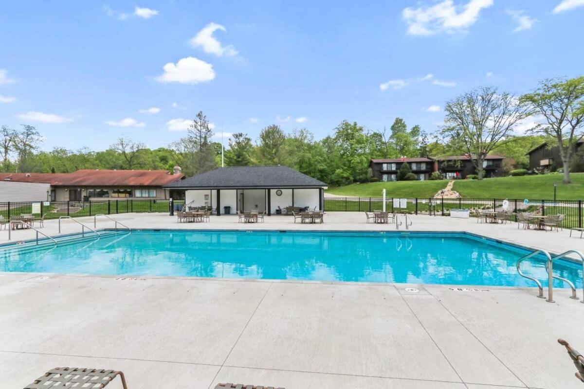 New Lake Como Condo With Lake Views Lake Geneva Exterior photo
