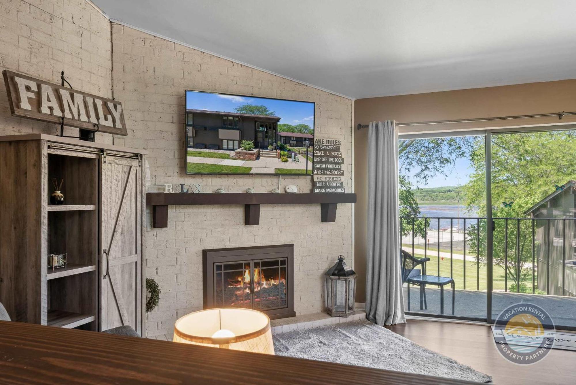 New Lake Como Condo With Lake Views Lake Geneva Exterior photo