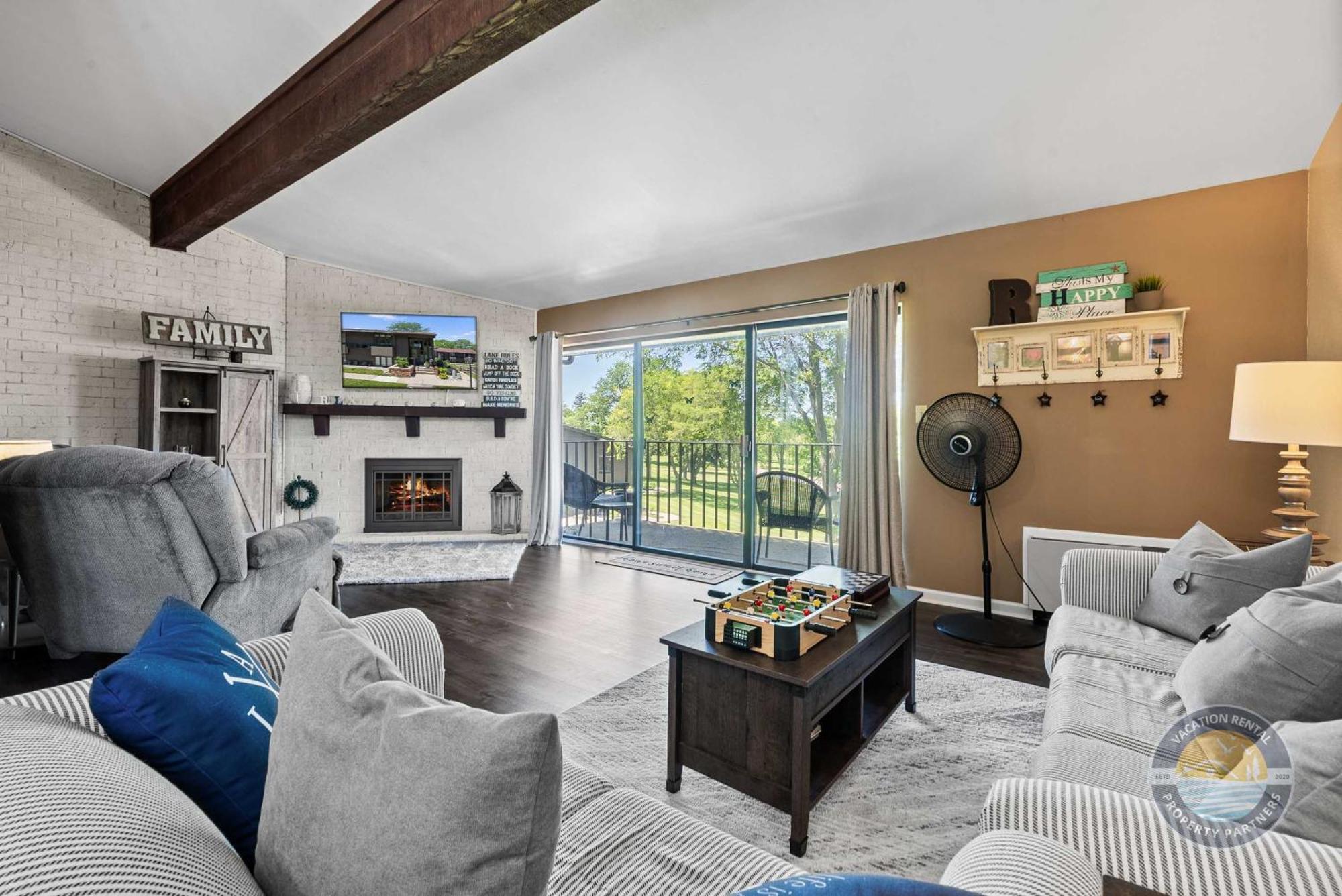 New Lake Como Condo With Lake Views Lake Geneva Exterior photo